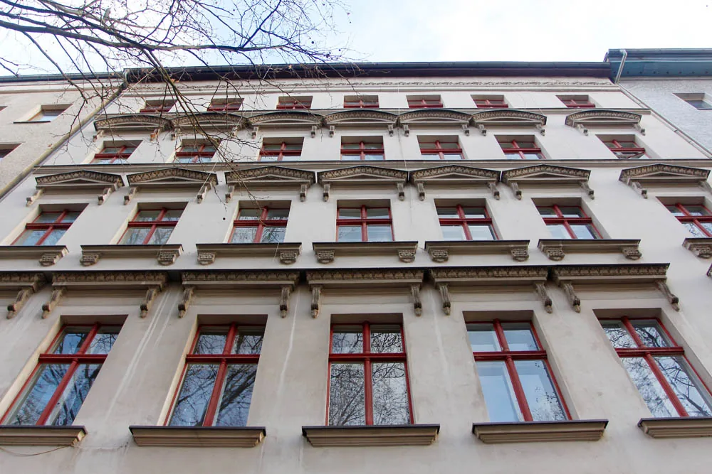 Begutachtung eines Gründerzeit-Altbaus in Berlin